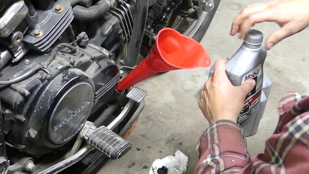 Honda vf750 oil change