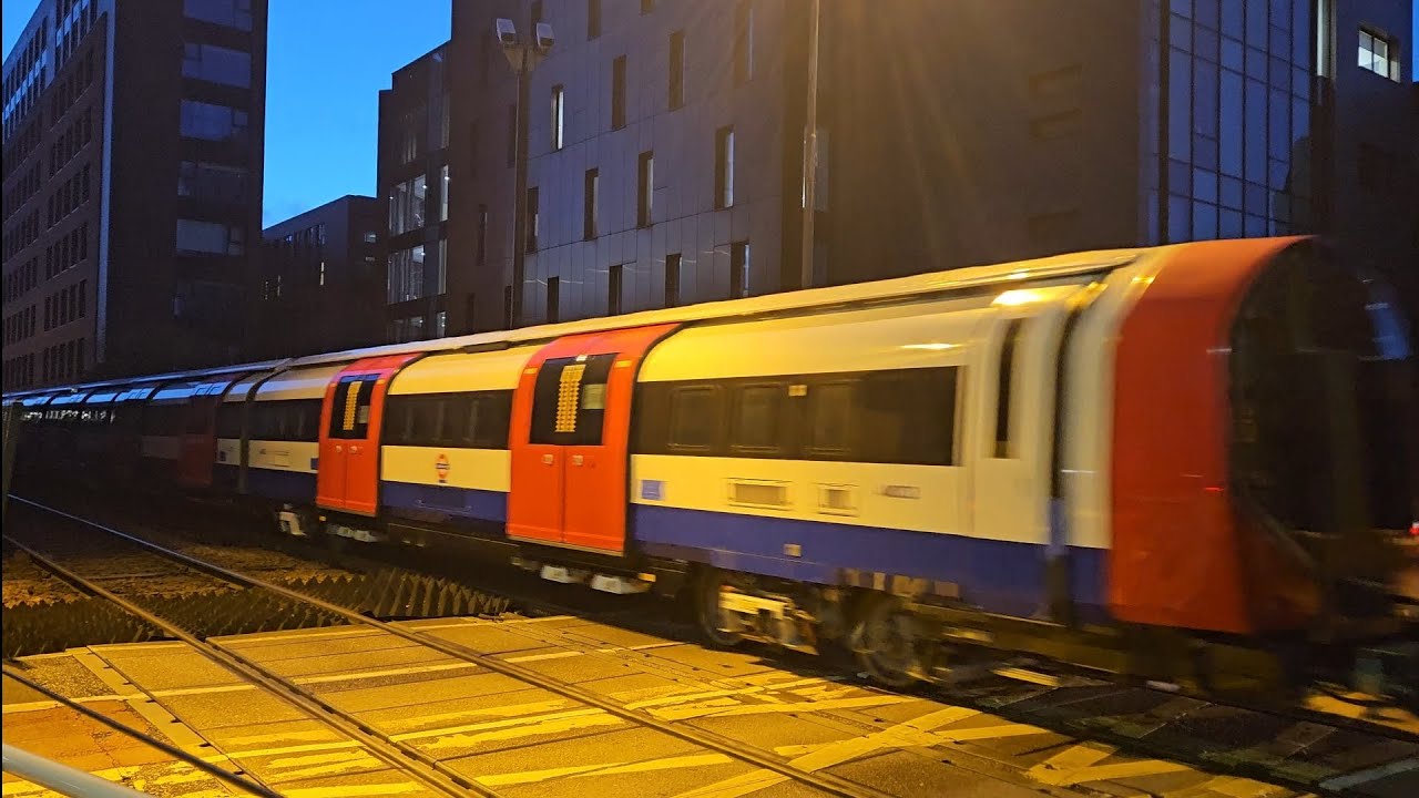 London underground to Goole, Sand train with an extra loco and more near Lincoln 18-19 December 2025
