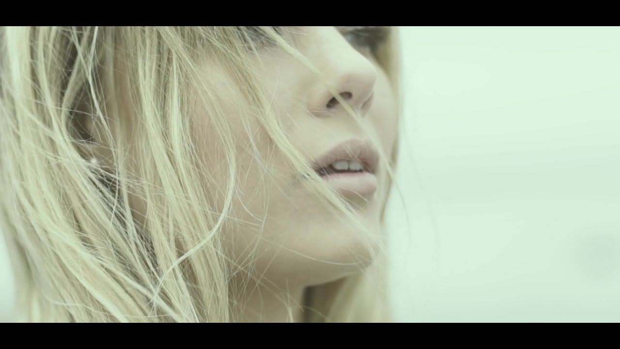 Cilia - Silhouettes in Slow Motion (Official Music Video)