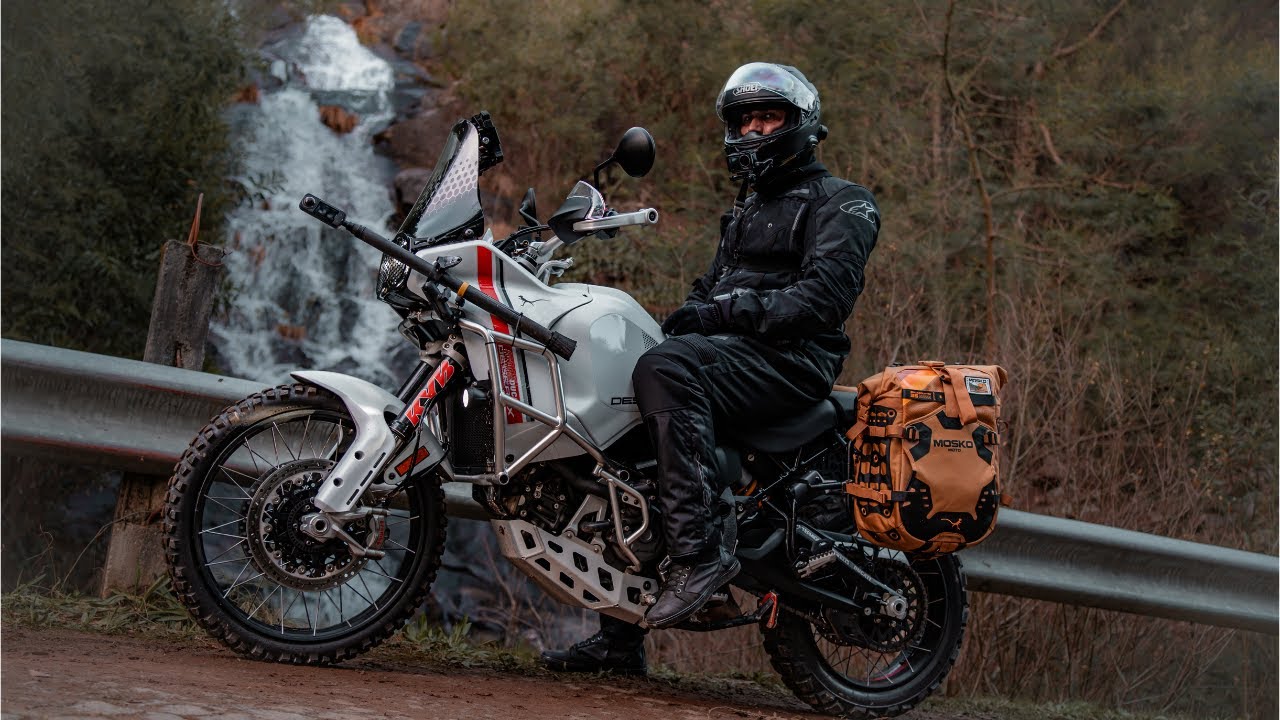 DUCATI DESERT X - REVIEW | FARIA DIAS
