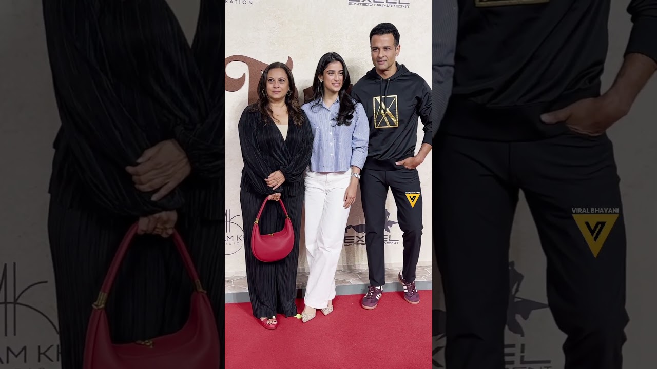Rohit Roy with his beautiful family
