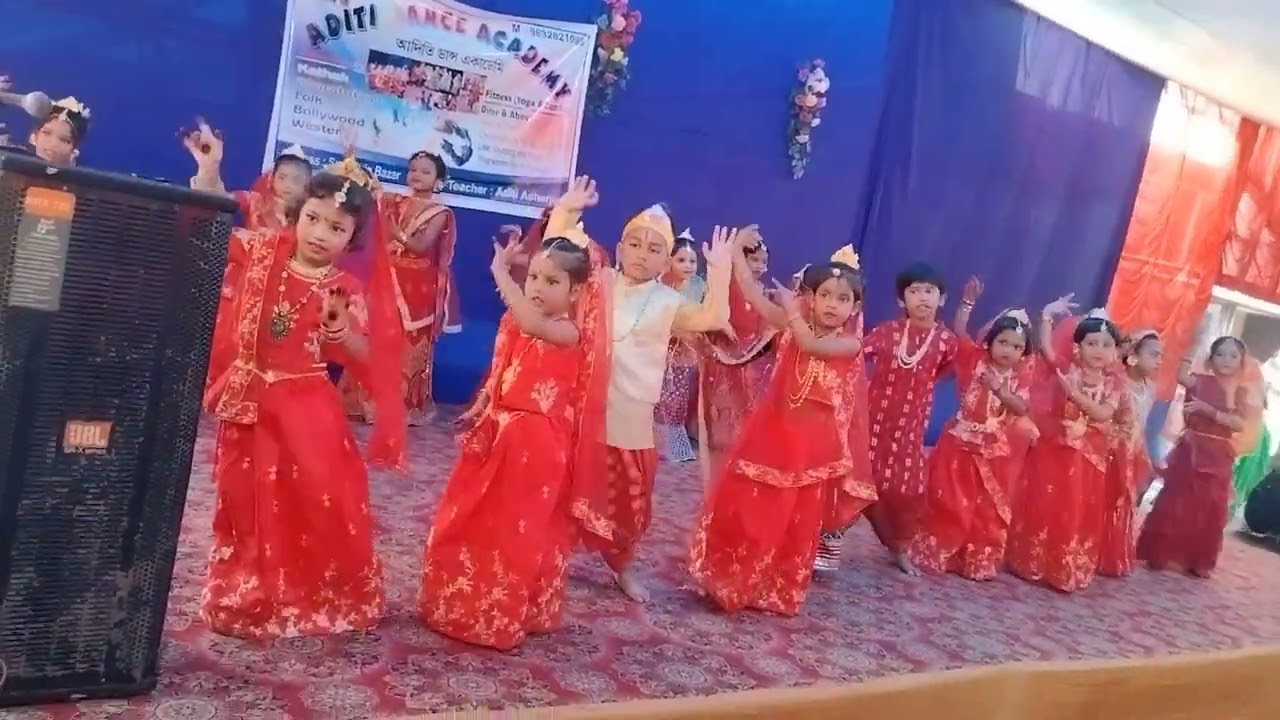 Meghar ajke dance performance 😘😘👌 dekhte giyechilm#subscribe #vediovlog 