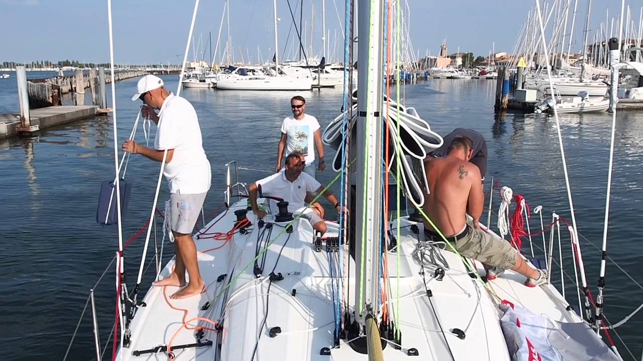 Naše nová kráska / Giulia 9.98 by Italia Yachts