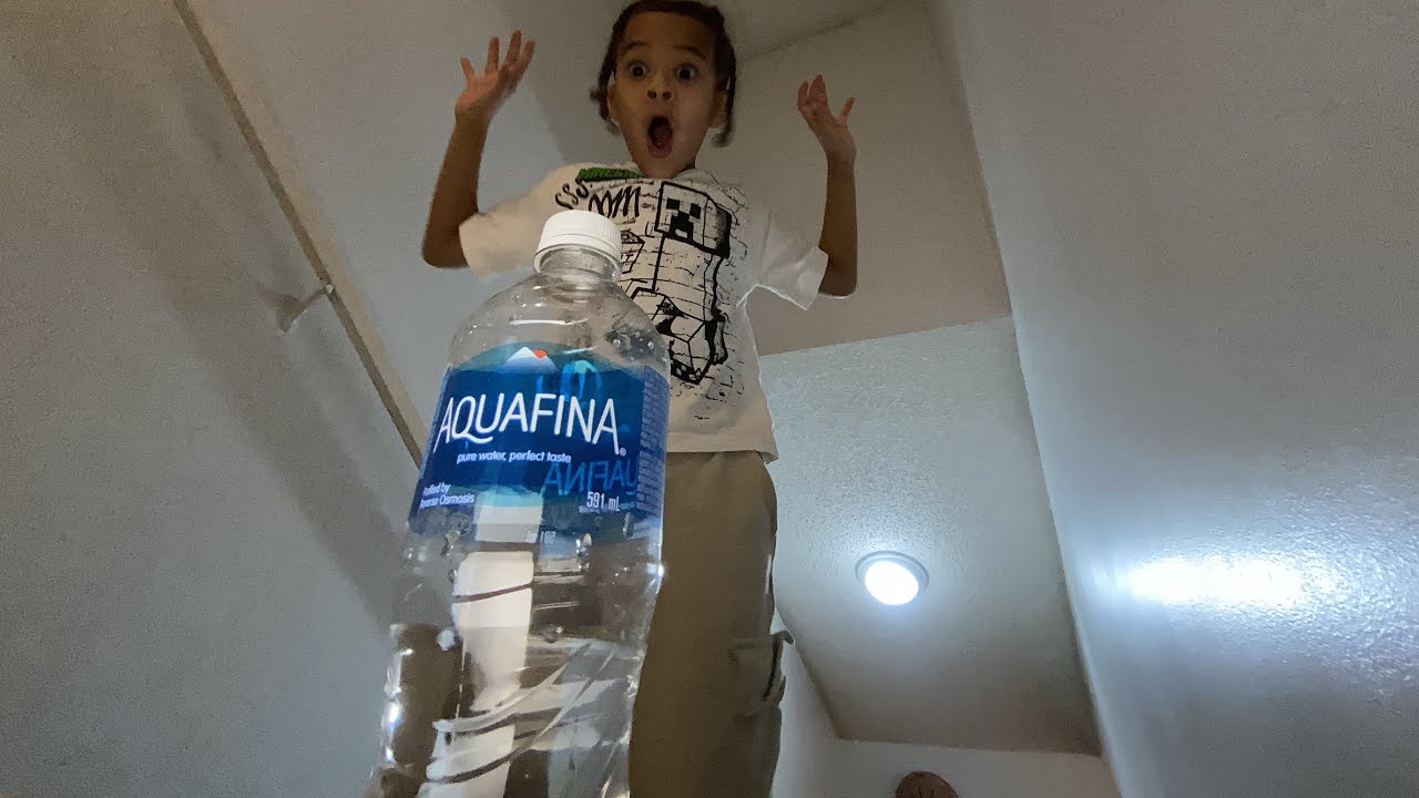 Bottle flip challenge - the end’s not expected ￼
