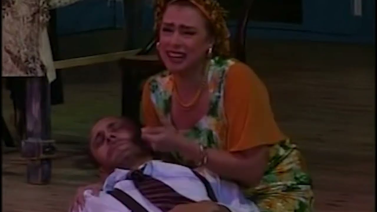شاهد حسن ابو طبق وهو بيقول للعبة يخربيت ام اللي يزعلك بعد مكلت الزبدية كلها لوحدها 😂😂