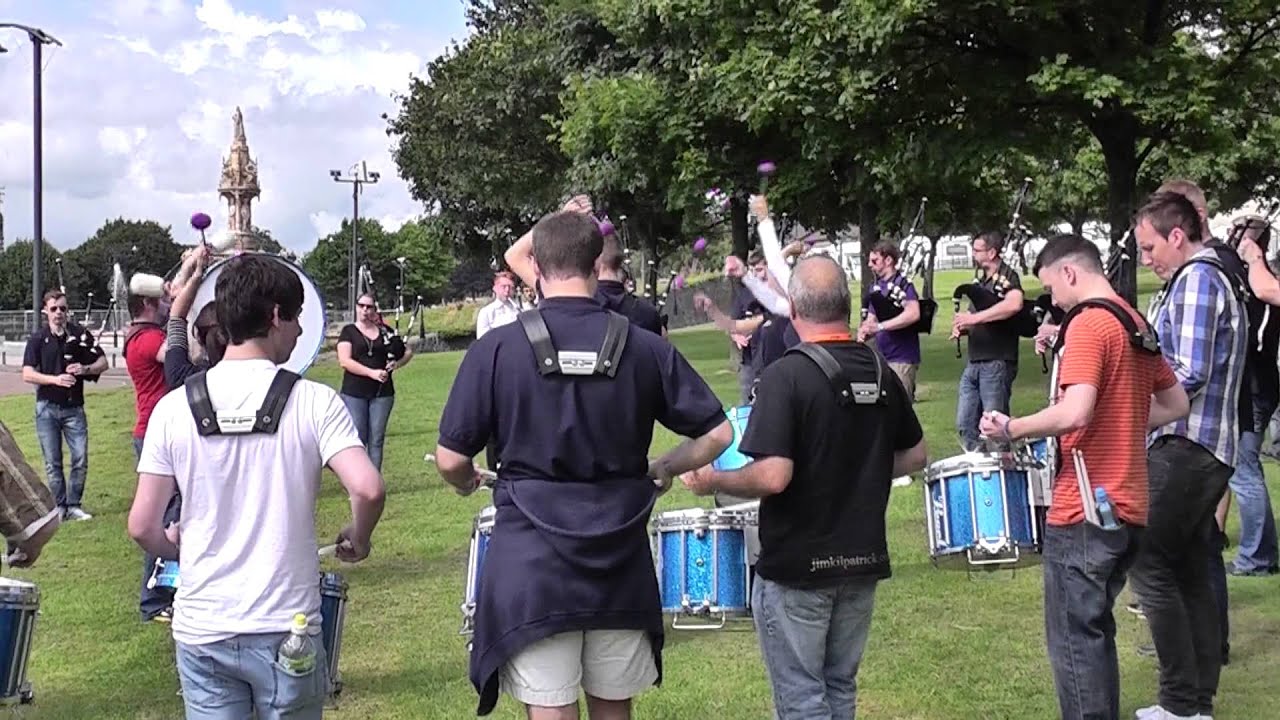 Shotts and Dykhead Pipe Band worlds 2013