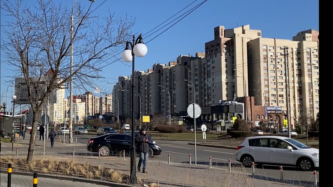 KIEV 2021 Ukraine/ МЕТРО Минская Киев Украина 10 марта 2021