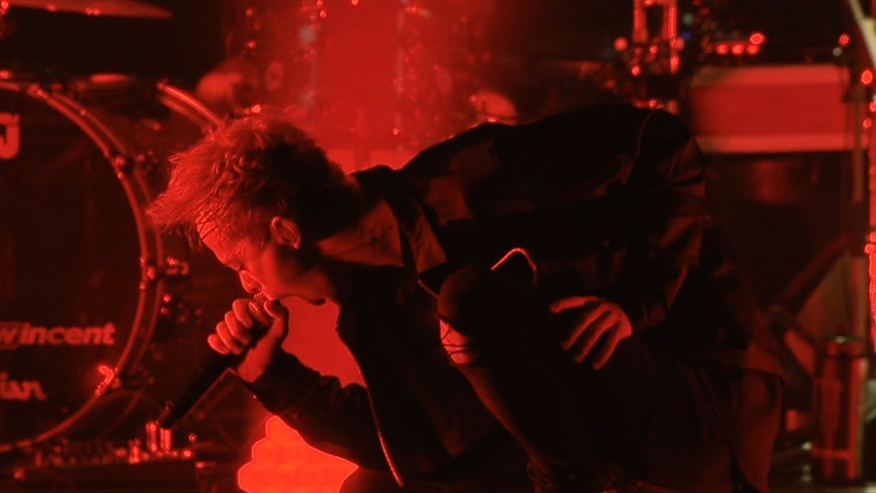 coldrain - RUNAWAY (LIVE AT BUDOKAN)