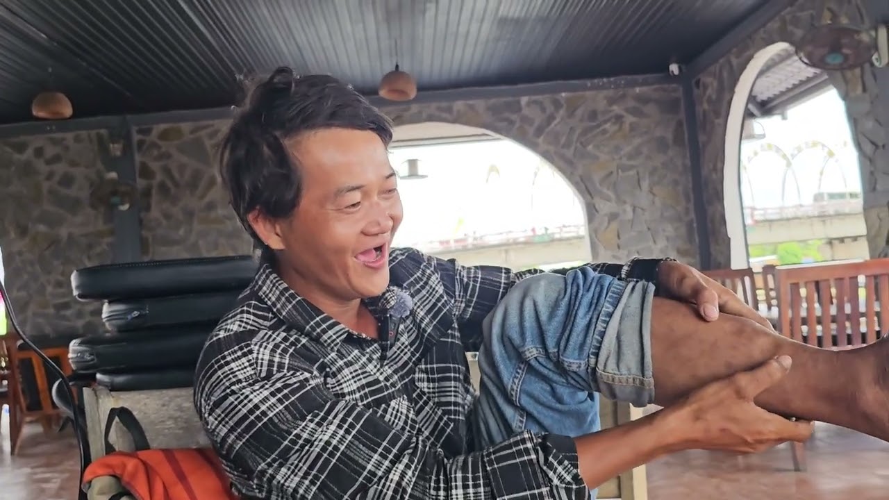 Trọng Sún Lên Cơn Hết Tiền Sài Tẹc Ra - Cô MTQ giúp mua phụ Tùng Thay Máy Chuẩn Bị Lên Đường
