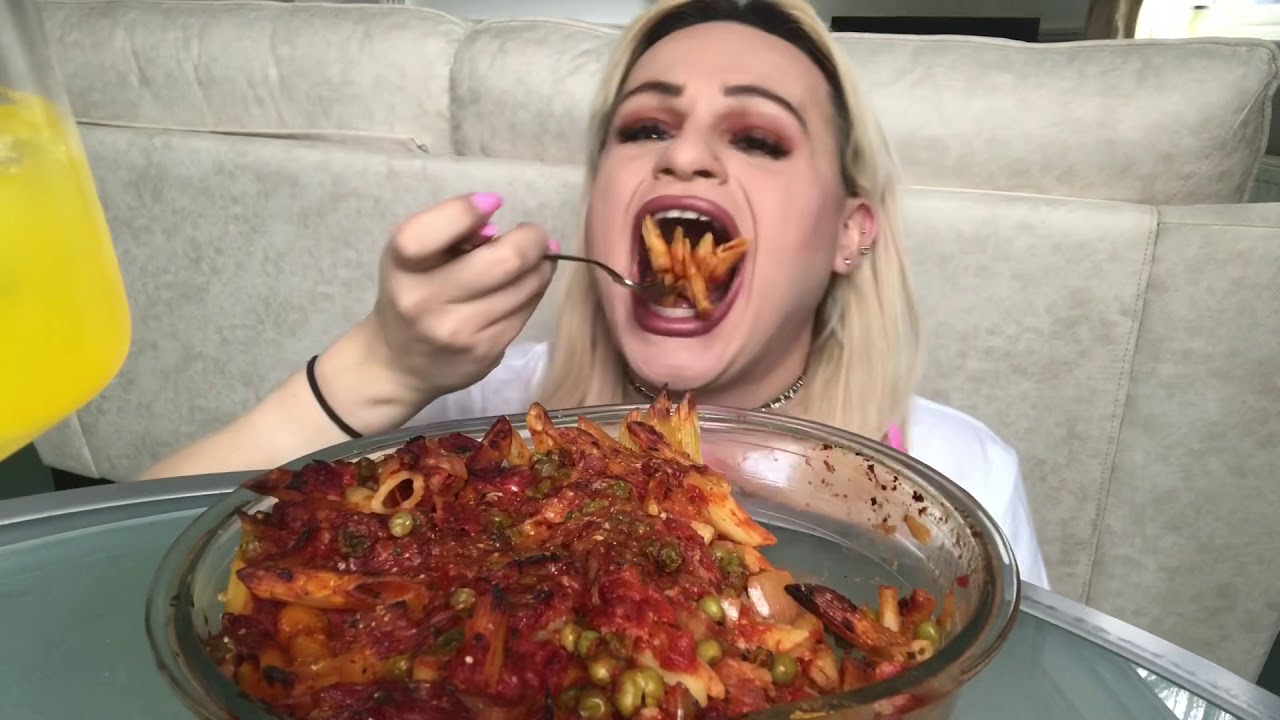 BAKED TOMATO AND BACON PASTA BAKE MUKBANG 먹방
