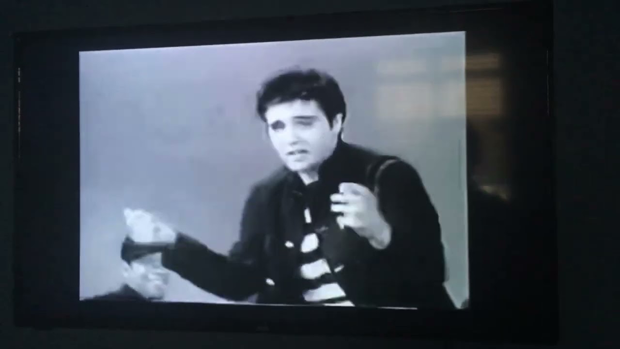 Me Reacting To Elvis Presley Jailhouse Rock
