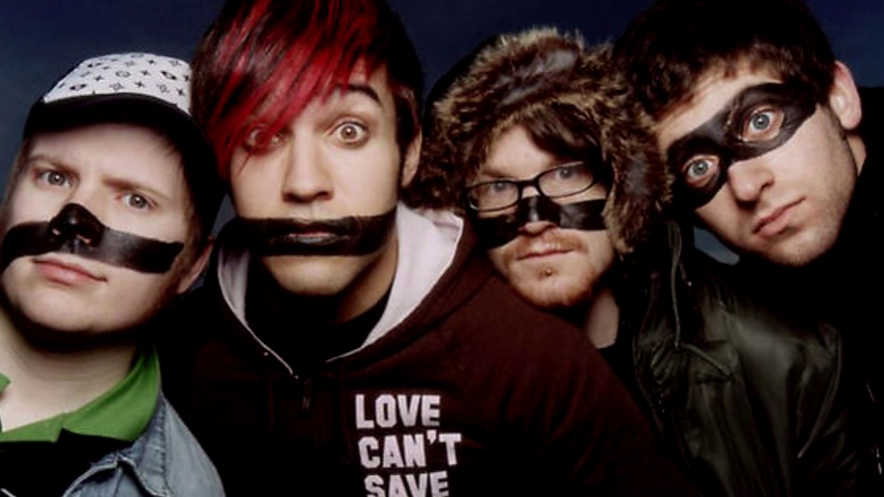 Fall Out Boy ~ CRACK #4 (ft. Brendon Urie..)