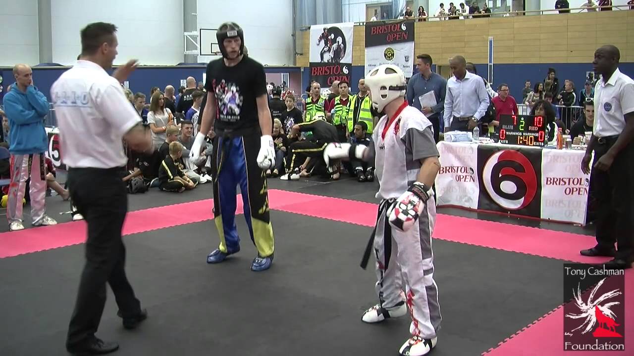 Robbie Lavoie v Chris Aston Mens Grand Champion Final Bristol Open 2013
