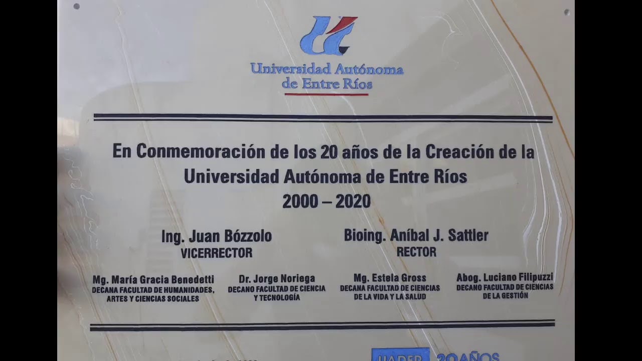 Acto 20 años UADER