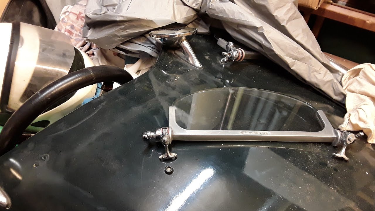 small shed Saturday #253 - repairing Hettie's screen
