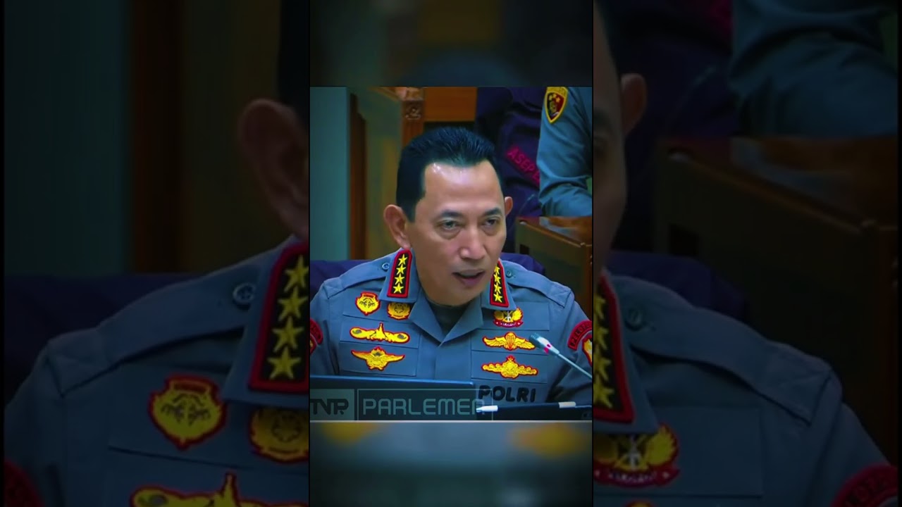 Kapolda Sulawesi Selatan memimpin apel personel Polda Sulawesi Selatan