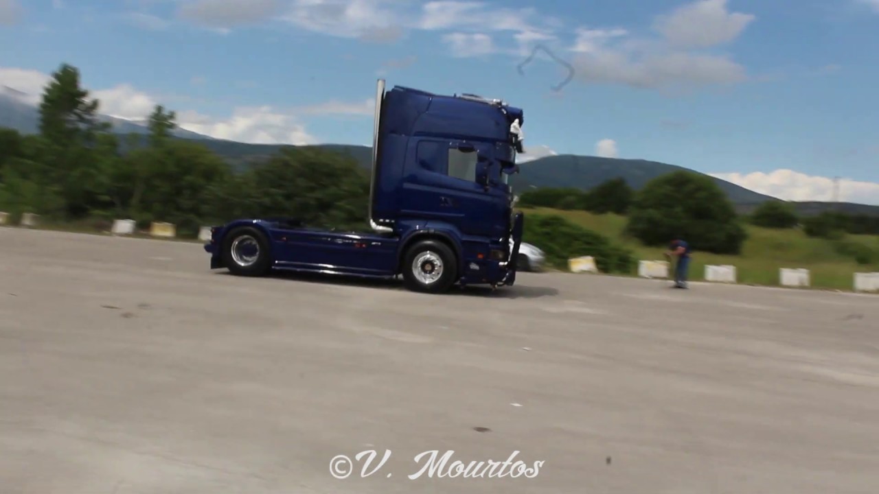 Scania R620 Theodorou Show & V8 Loud Pipes & Smoke @King Club Hellas 2019