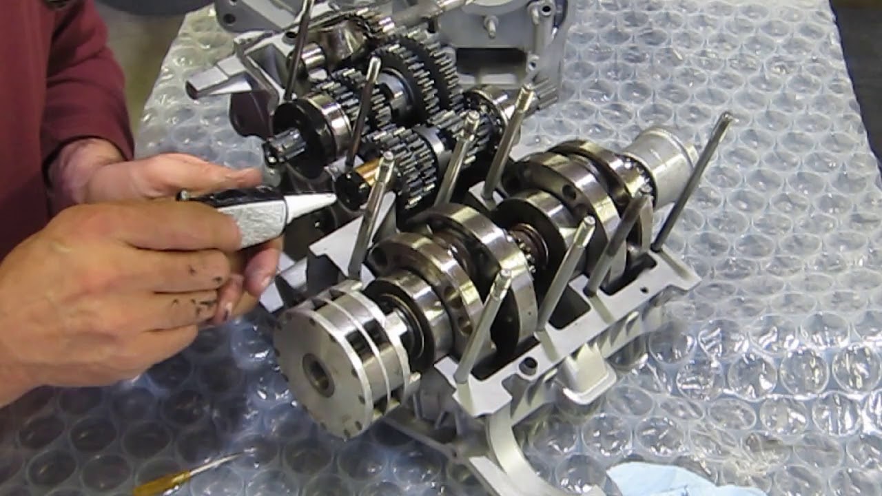 1969 Honda CL160 Rebuild Part 5 Engine Build Part 2