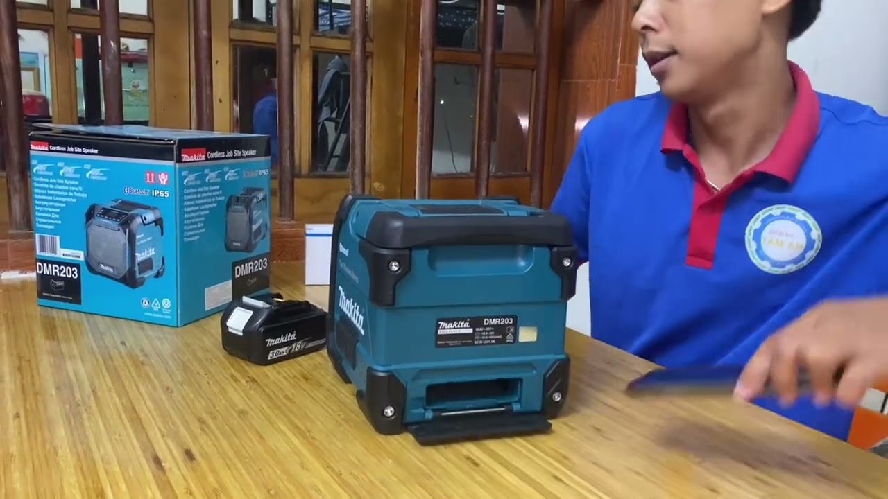 Loa bluetooth loa công trường Makita DMR203