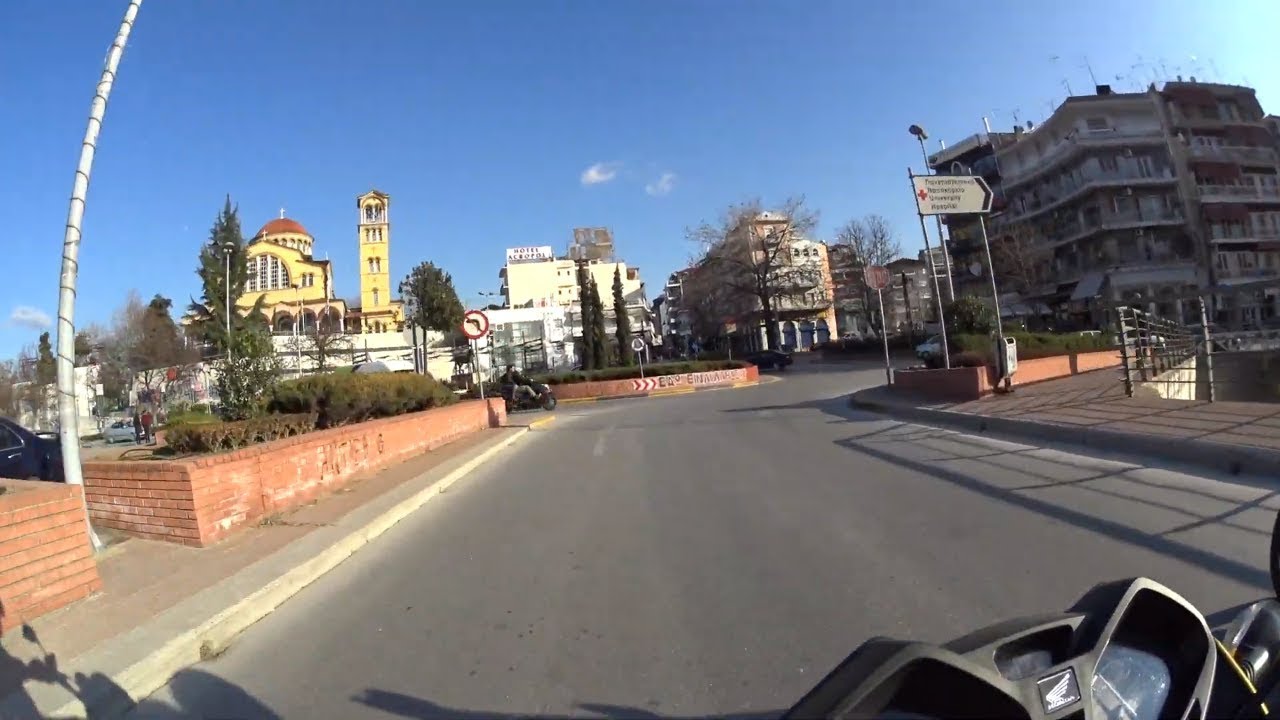 Λάρισα βόλτα με μηχανή
