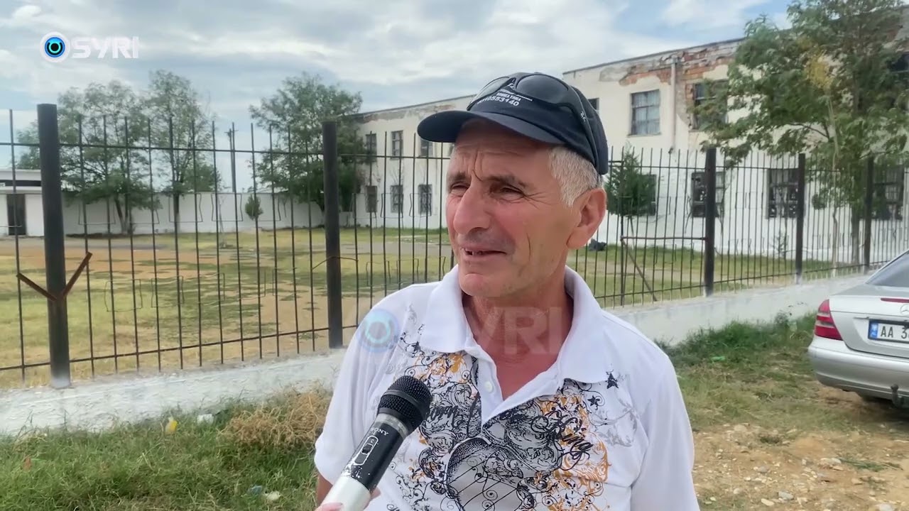 Fëmijët e Dushkut mësim në shkollë të rrënuar, prindërit: Kemi frikë nga ndonjë epidemi
