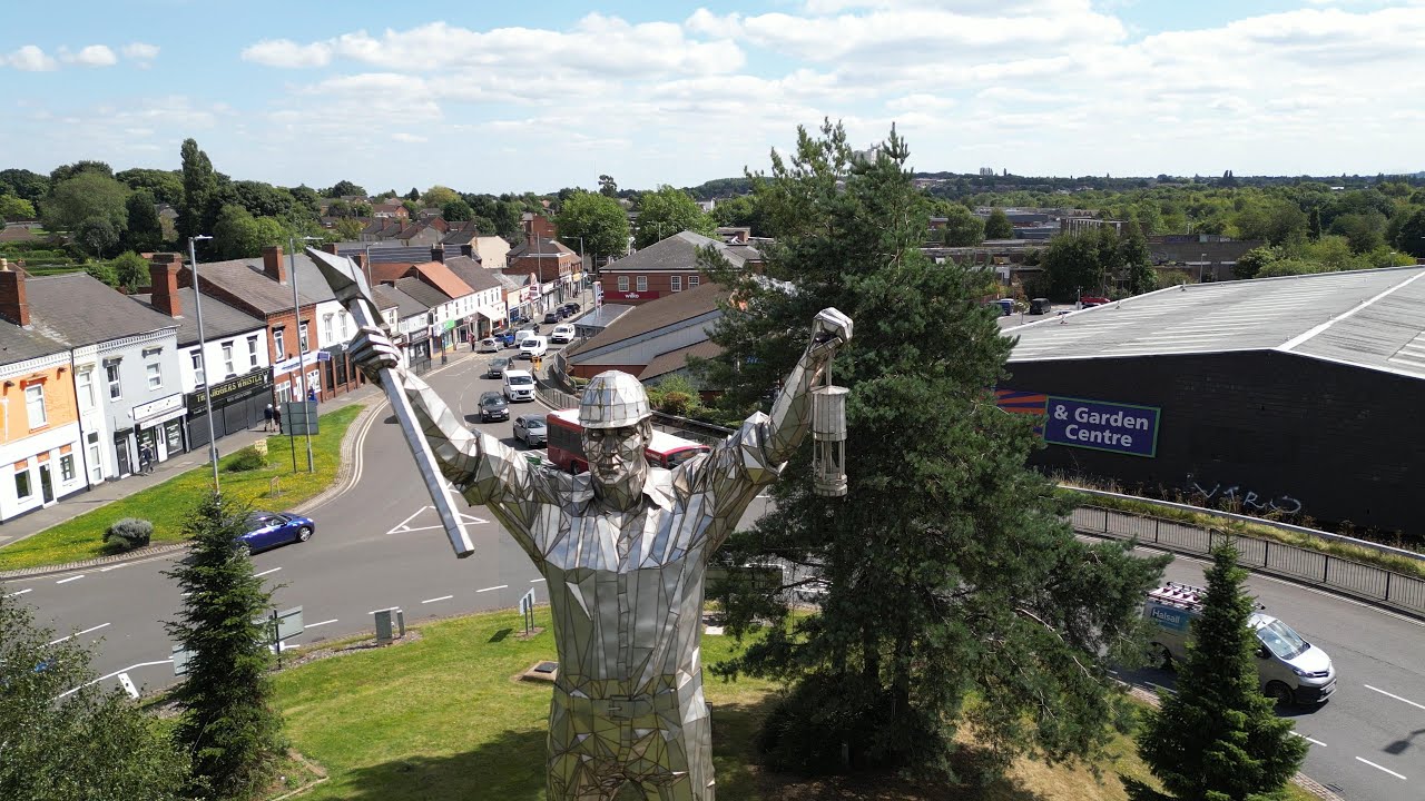 Brownhills high street shops tour on the date 17/08/2024