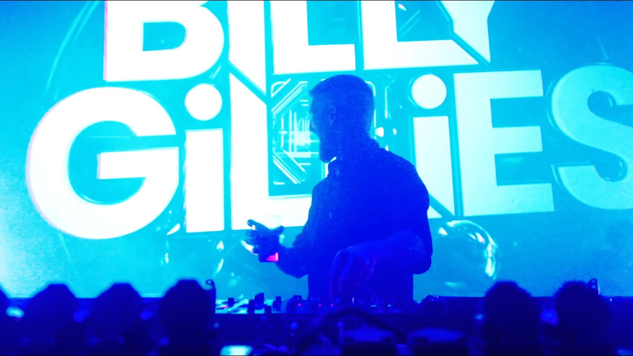 Billy Gillies - Right Here All Along ft. Hannah Boleyn (Live Visualiser)