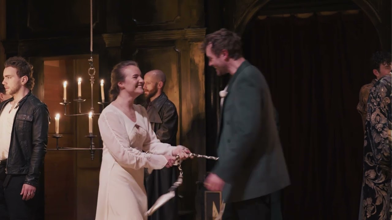 Romeo a Juliet: O Gymru i'r Glôb...