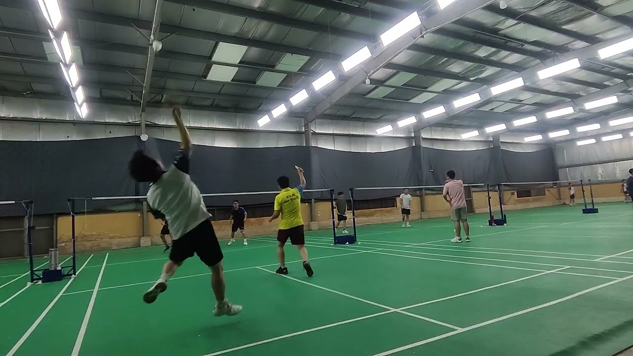 Lộc Ho&agrave;ng vs Phương B&igrave;nh