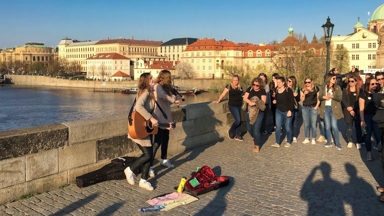 Hudba na Karlově mostě