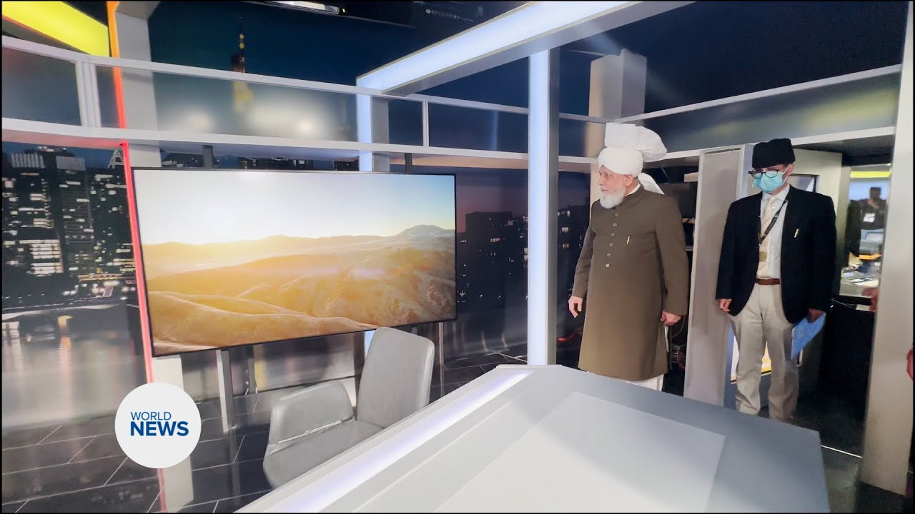 Hazrat Khalifatul Masih V (aba) visits re-designed MTA Studios, Germany