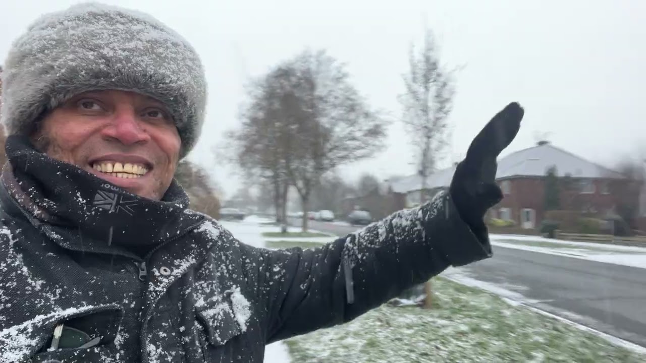 Snow in London 