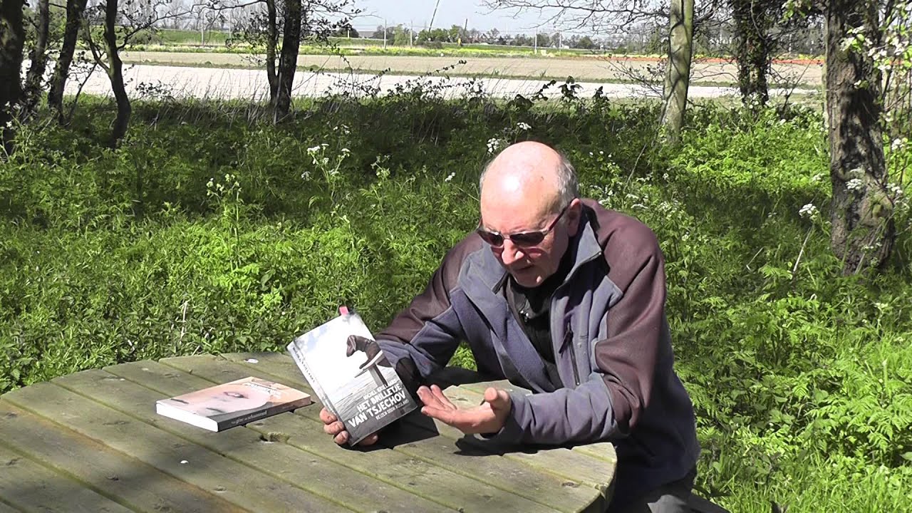 Maarten 't Hart over het Brilletje van Tsjechov van Michel Krielaars