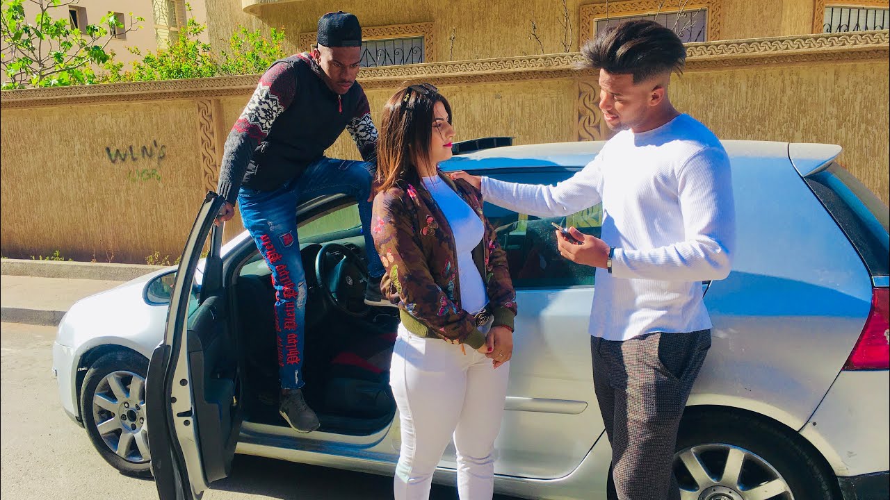 خلا صاحبتو مع خوه الصغير..او متوقعش بلي غادي《حاملة لمصيبة》