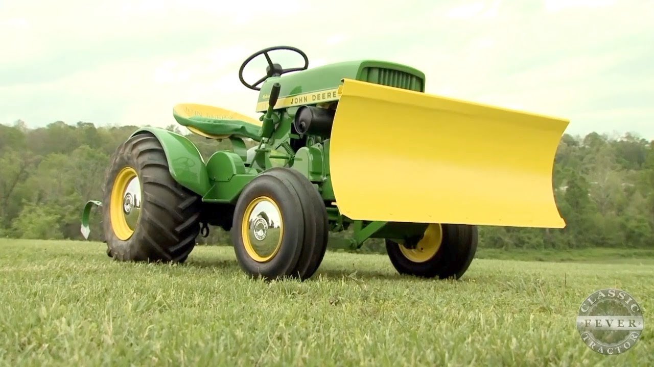 Most ICONIC John Deere Garden Tractor - 1967 John Deere 110 with blade