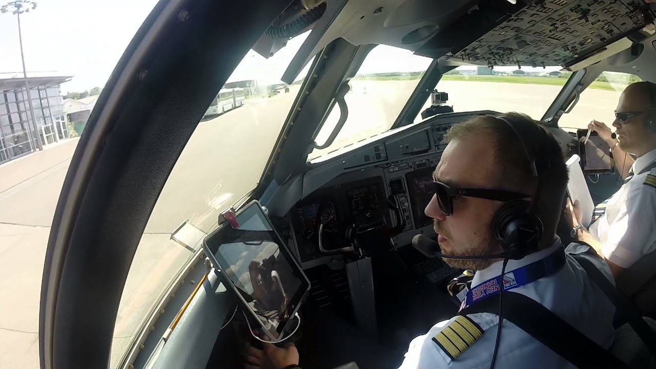 [Cockpit View] InterSky ATR72-600 StartUp and Take-Off in Friedrichshafen (FDH/EDNY)