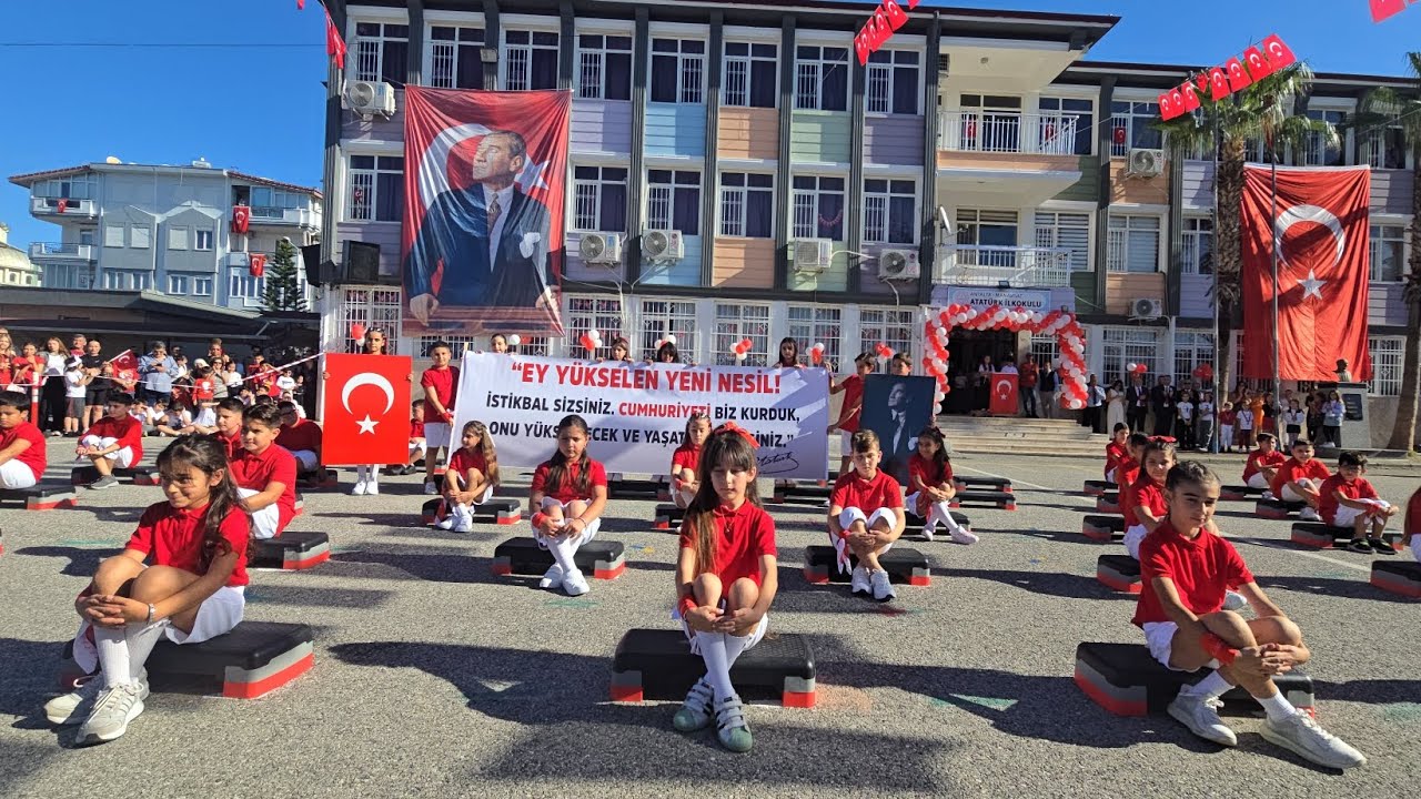 STEP VE HARMANDALI ZEYBEĞİ 29 EKİM VE 23 NİSAN  İÇİN HARİKA BİR GÖSTERİ