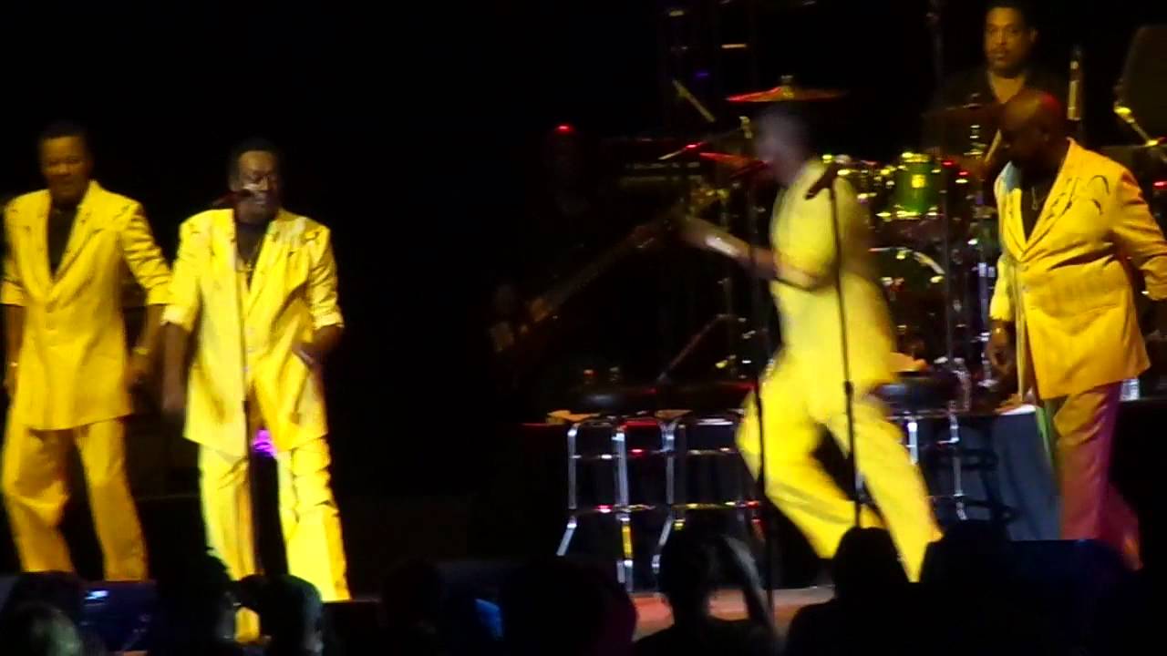 The Spinners--band & singer introduction--Live @ CNE Bandshell Toronto 2012-08-23