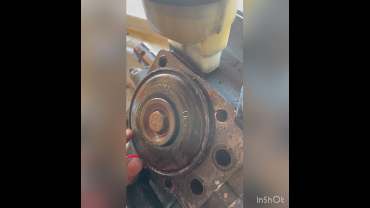 İlaçlama makinası basınç pompası yağa su karıştırmış. Bakın ne hale gelmiş! 4 membran pompa revizyon