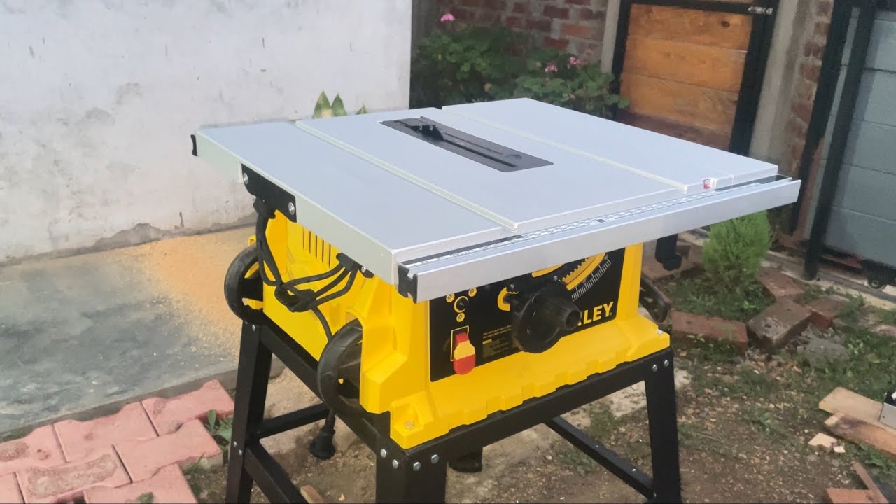 Stanley SST-1801 Table Saw Unboxing