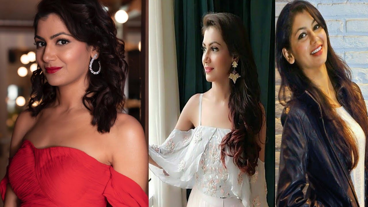 Sriti jha (pragya)of kumkum bhagya designer dress👗👗 real life collection...