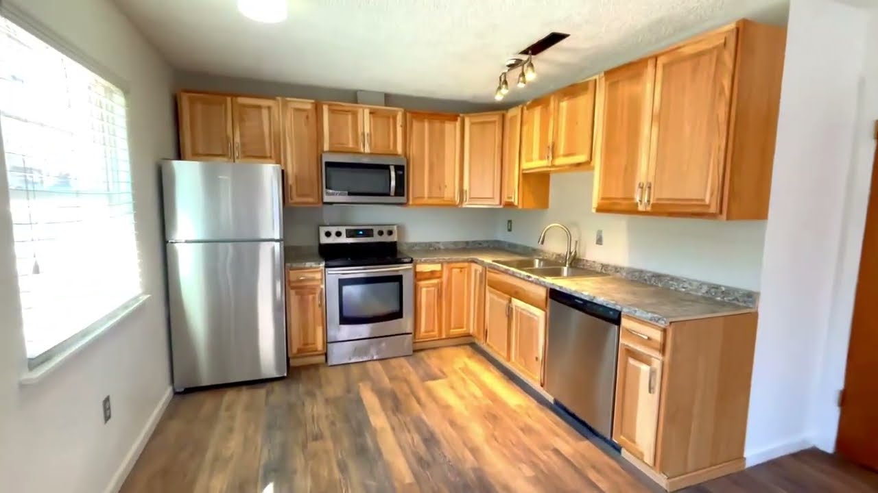 3300 Madison Ave #4