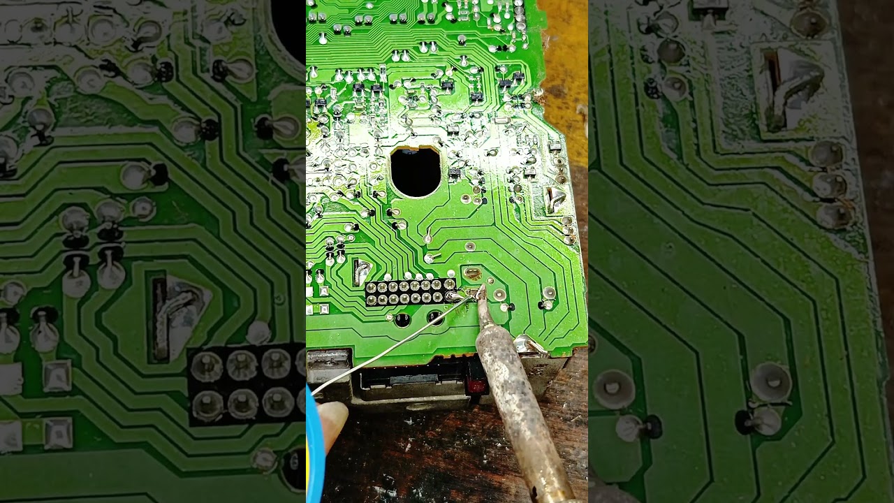 This is how to fix cracked solder joints #soldering #repair #automobile #cara #tips