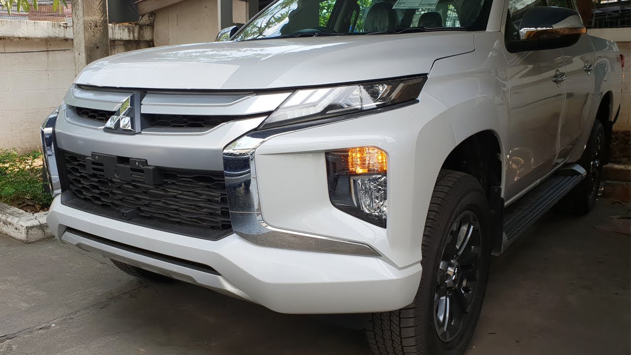 2019 Mitsubishi Triton Double Cab Plus 2.4 GT-Premium ราคา 930,000 บาท
