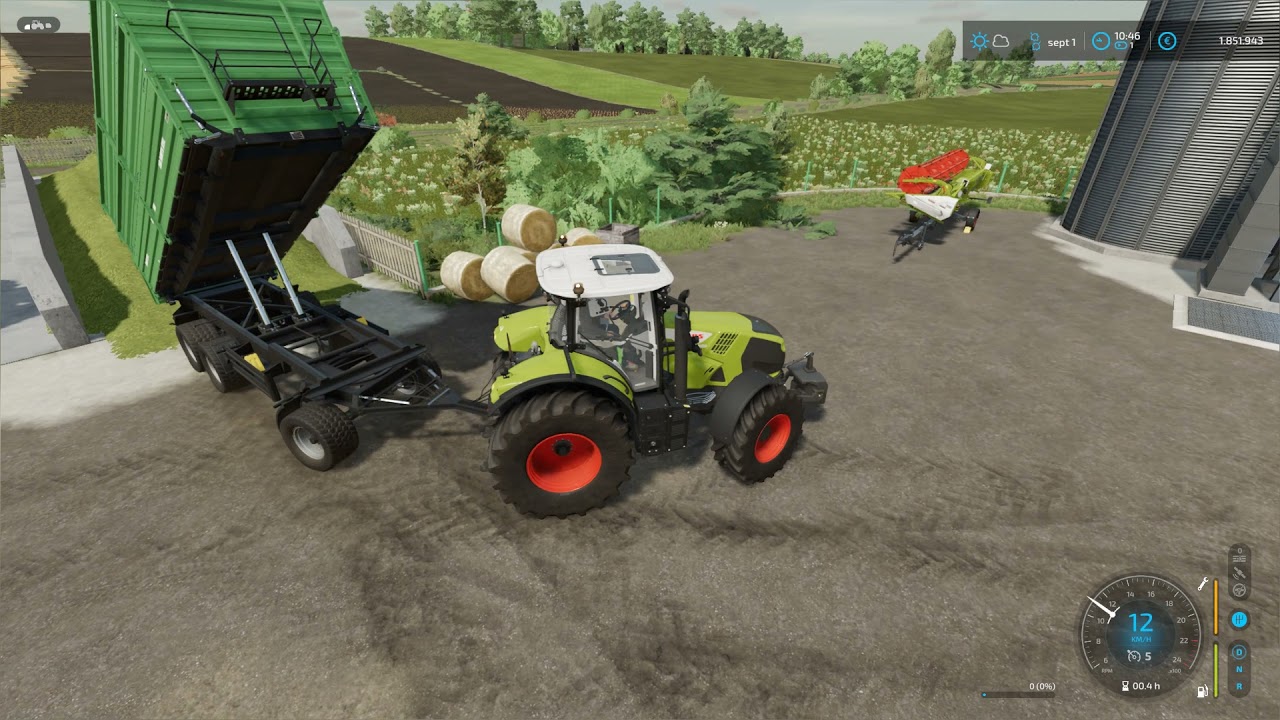 Fs 22/ making silage with Fend KATANA and brand Class.