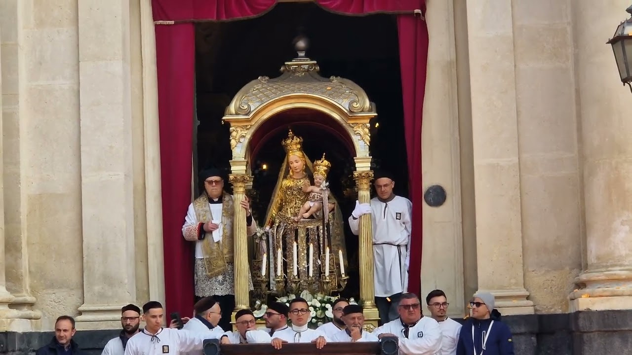 Festa S.Maria del Monte Carmelo 2023 Aci Platani Frazione di Acireale (CT) Uscita Trionfale.