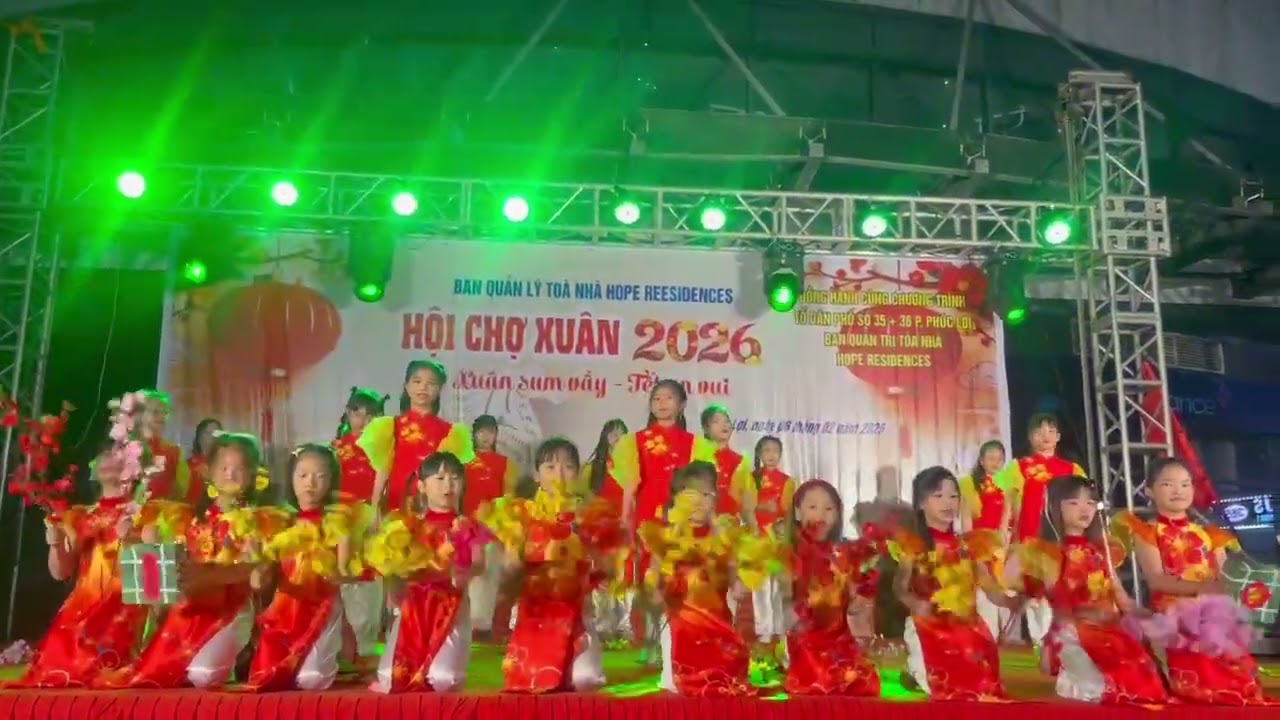 Múa Như Hoa Mùa Xuân