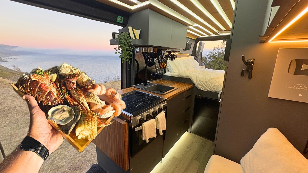 Кемпинг Vanlife на прибрежной скале | Устроили пир из морепродуктов
