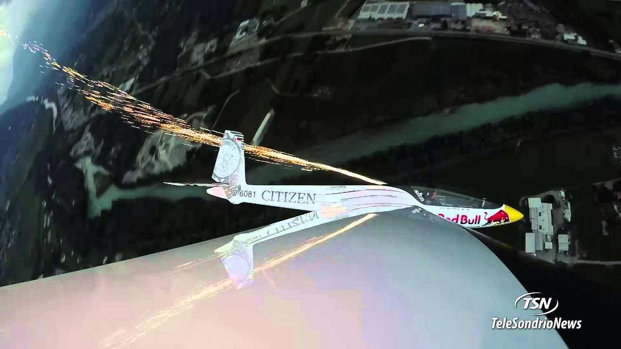 Luca Bertossio AeroParty Caiolo 2015