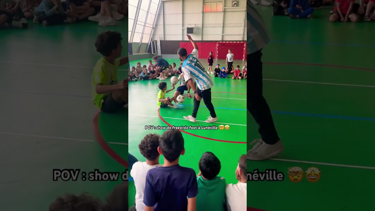 Initiation et spectacle de freestyle foot &agrave; Lun&eacute;ville aujourd&rsquo;hui 🙌 ⚽️ #shorts